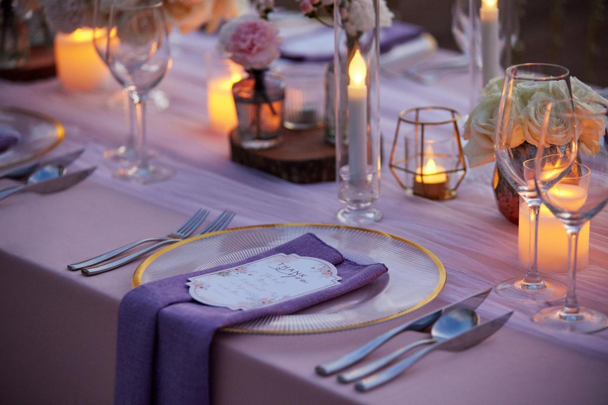 Sheraton Bali Kuta Resort Exteriér fotografie A place setting at a wedding