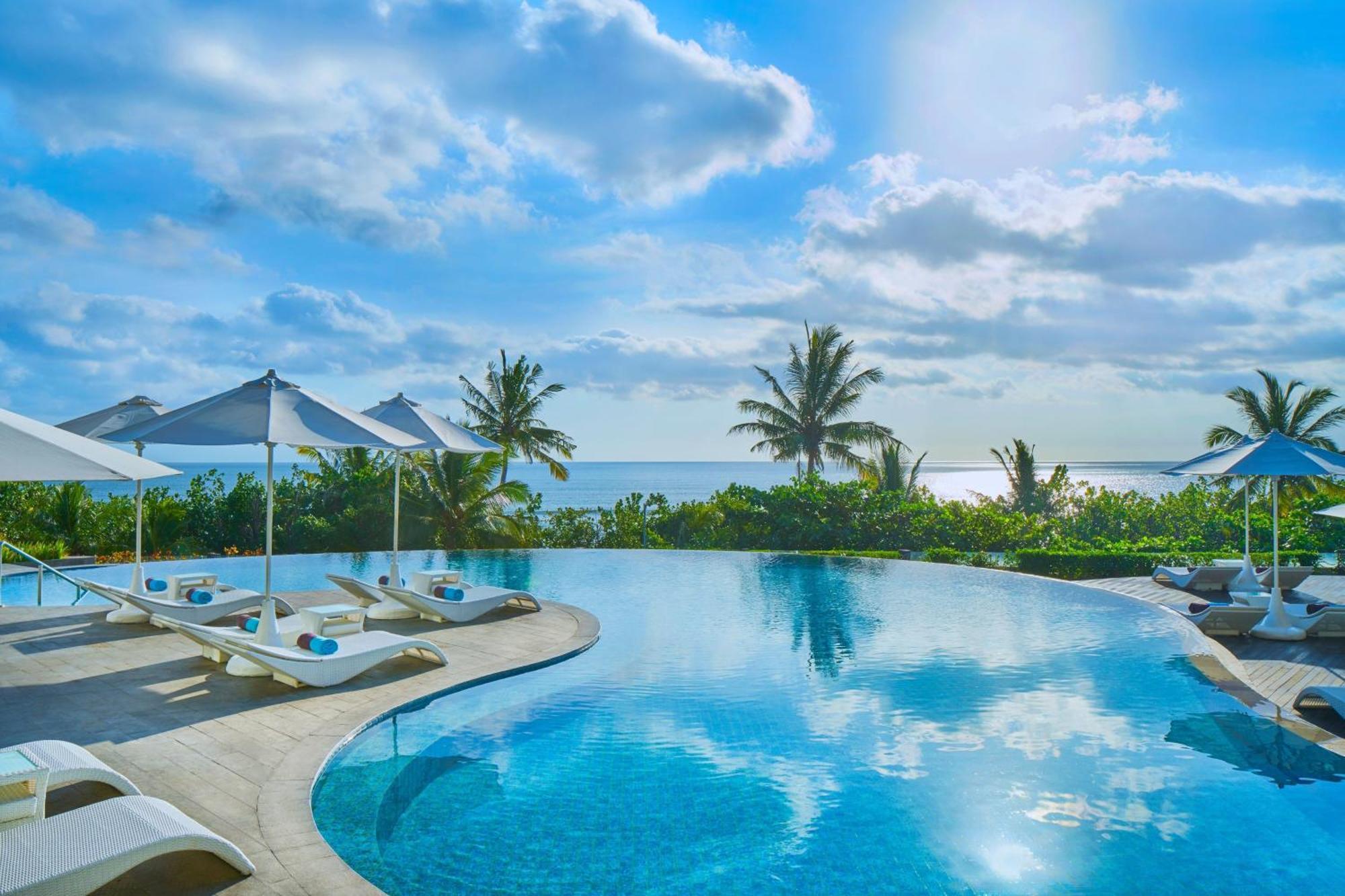 Sheraton Bali Kuta Resort Exteriér fotografie The Beach Club at Atlantis Paradise Island