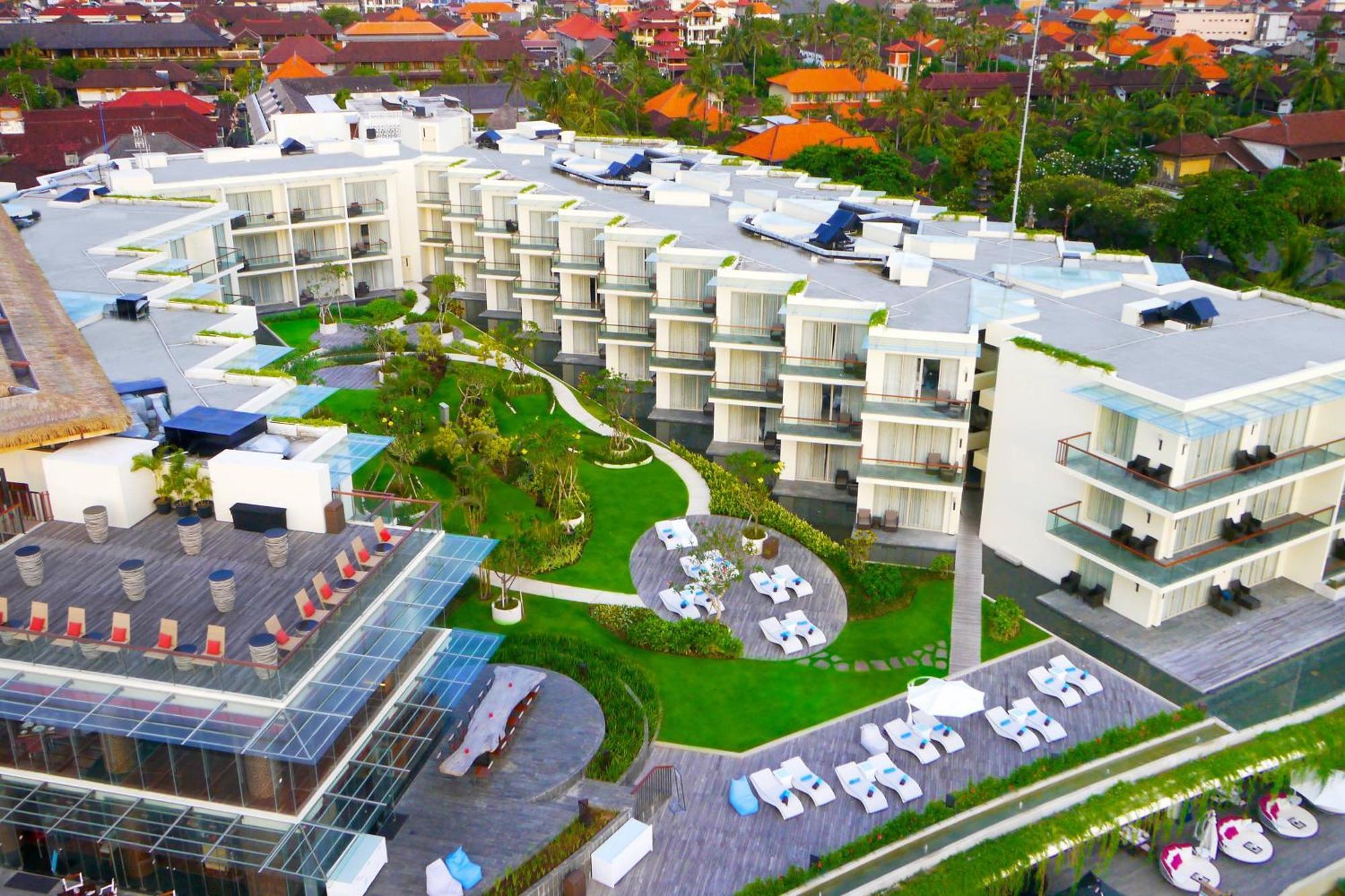 Sheraton Bali Kuta Resort Exteriér fotografie The hotel in 2016