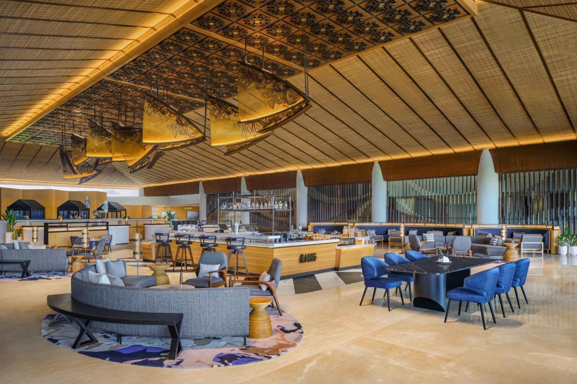 Sheraton Bali Kuta Resort Exteriér fotografie The Lounge at the airport
